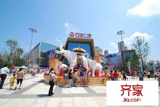 李滄萬達(dá)廣場實(shí)景圖（2014-4-15）