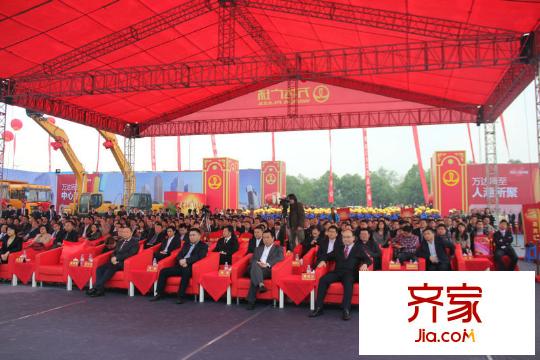 綿陽(yáng)CBD萬(wàn)達(dá)廣場(chǎng)活動(dòng)照2013-03-27