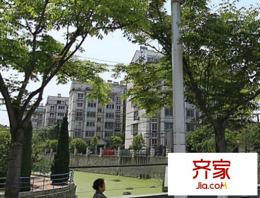 現(xiàn)代漢城外景圖2
