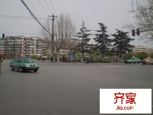 河畔花城外景圖周圍路況