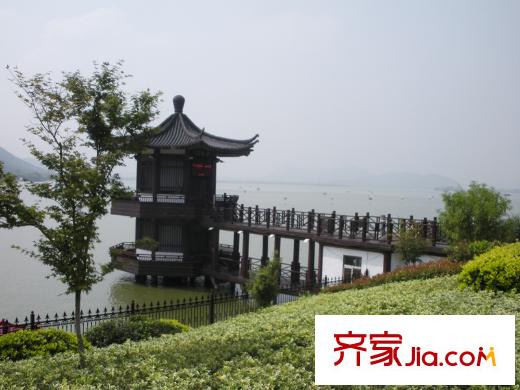 萬悅城東600米云龍湖風(fēng)景區(qū)