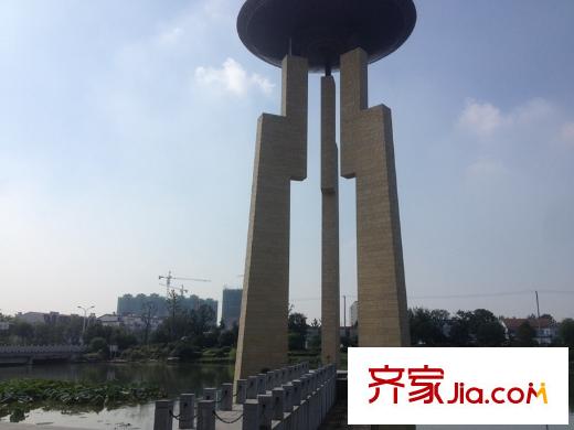 財(cái)富灣向南20米楚河風(fēng)光帶