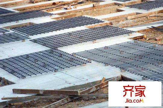 御景華庭正在打地基（20100810）