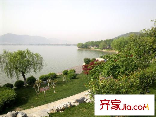 久隆瀾橋向西1000米云龍湖