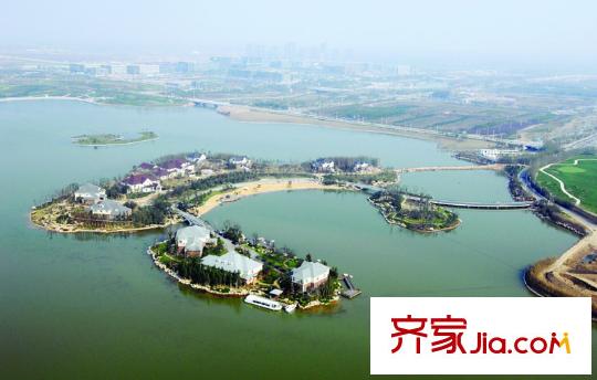 國信?云璽項目北2785米大龍湖