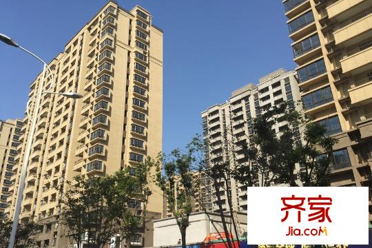 綠地商務(wù)城七期工地（2015-10-27）