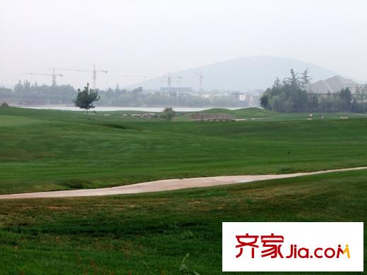 綠地泊林公館高爾夫球場