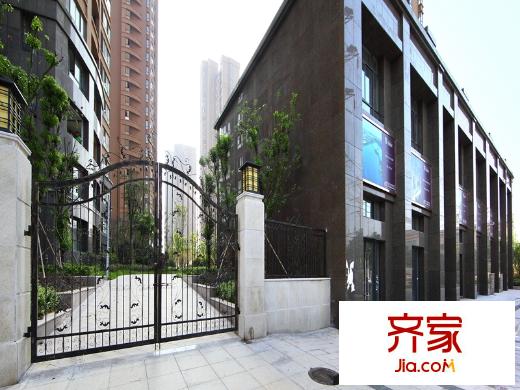 翠湖御景西門(mén)（2013-10）