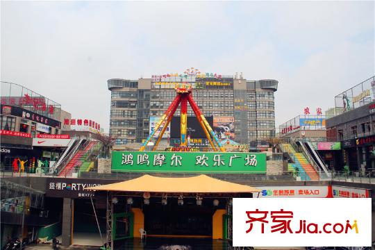 雨潤星雨華府項(xiàng)目東南邊2000米鴻鳴摩爾