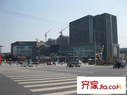 戴斯酒店上海公館配套圖距離項(xiàng)目800米的星湖101廣場