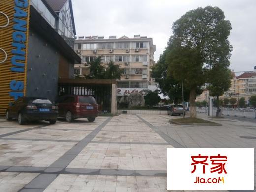 港匯國(guó)際廣場(chǎng)外景圖 
