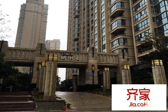 幸福天地一期小區(qū)入口圖（2015-11-24）