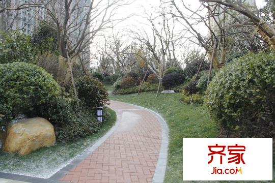 幸福天地一期綠化（2014-02-10）