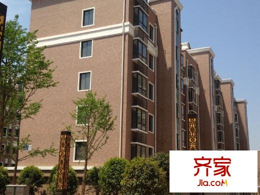 西歐龍城外景圖 