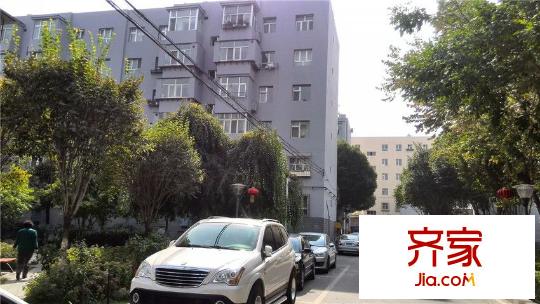 新疆道路運(yùn)輸管理局住宅小區(qū)外景圖IMG_20140925_135551