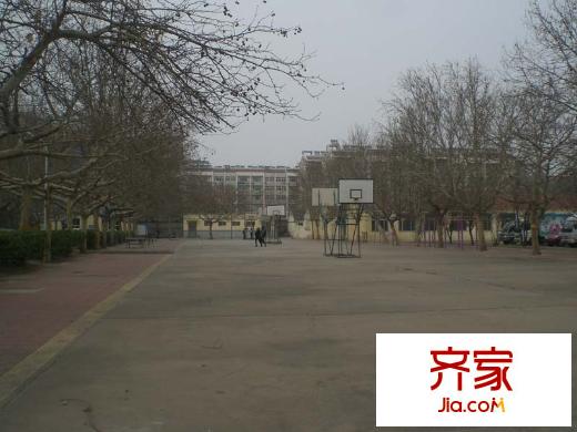 建校宿舍外景圖 （2015.3.26）
