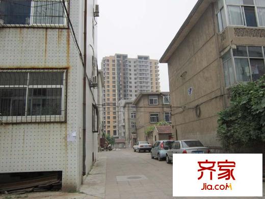 防疫站大院外景圖