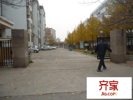魯偉宿舍外景圖（20121125）