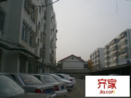 交警支隊(duì)宿舍(奎文區(qū))外景圖奎文區(qū)交警支隊(duì)宿舍 （2014.11.24）