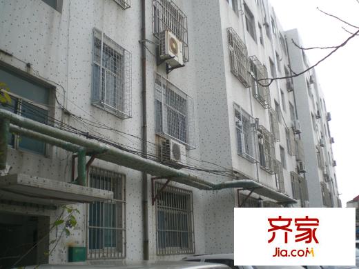交警支隊(duì)宿舍(奎文區(qū))外景圖奎文區(qū)交警支隊(duì)宿舍 （2014.11.24）