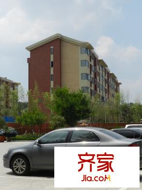 誠通香榭里外景圖8月項(xiàng)目最新實(shí)景圖（20120808）