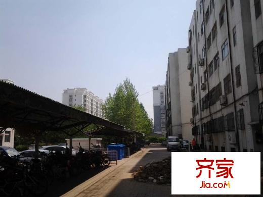高新財(cái)政局宿舍外景圖