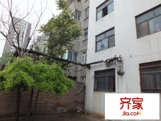 紡校宿舍外景圖