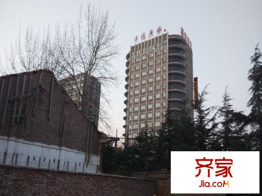 中僑廣場外景圖 （2014.12.3）