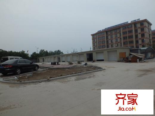 臥龍新區(qū)外景圖路面