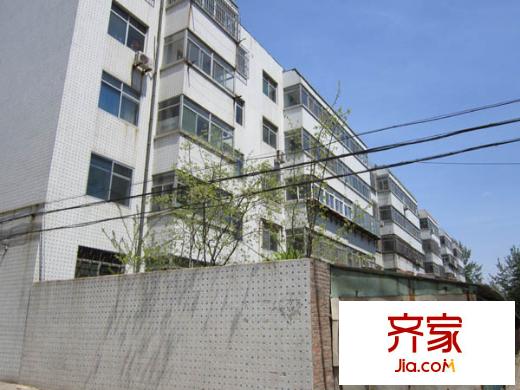 濰坊學(xué)院宿舍外景圖 （20140404）