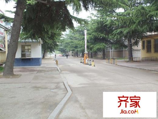 東生建單位宿舍外景圖