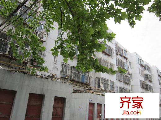 西關中和街小區(qū)外景圖