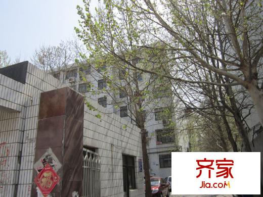 一職專宿舍外景圖  （20140408）