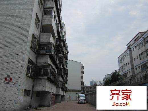 一輕宿舍外景圖