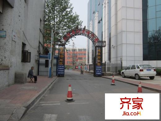 城隍廟小區(qū)外景圖門口