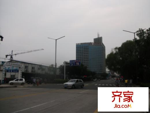 巴黎假日外景圖 