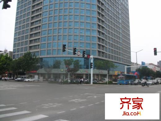 巴黎假日外景圖 