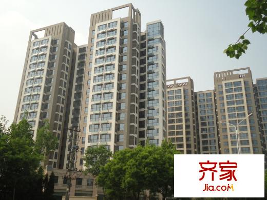魯鴻37°實景圖1/2號樓現(xiàn)房（2014-07-05）