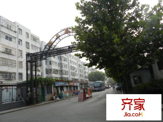 西上虞小區(qū)外景圖門口