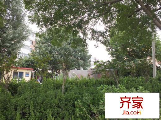 匯豐花園外景圖小區(qū)門口
