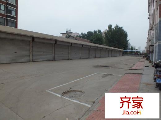 匯豐花園外景圖車庫