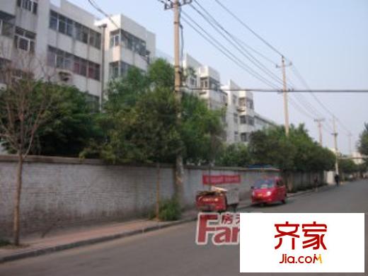 臥龍小區(qū)外景圖