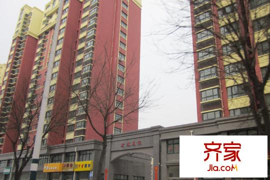 玫瑰國(guó)際外景圖高層樓體施工實(shí)景（20120613）