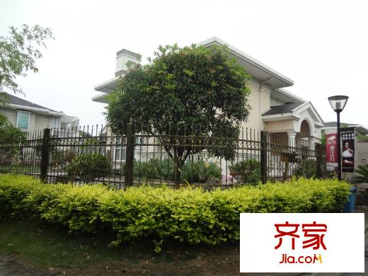 泰泓花園二期小區(qū)外景圖（2013.5）