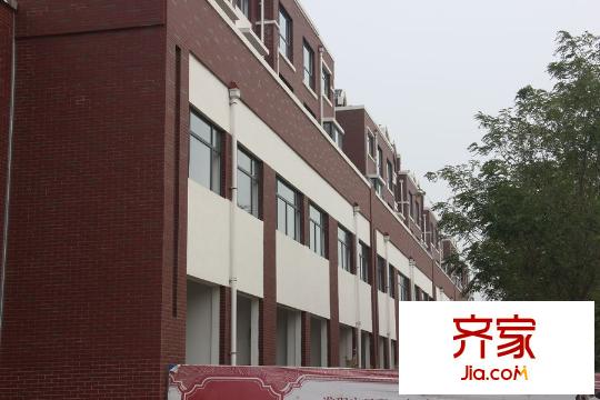 中央郡沿街商鋪外立面（2015-09-25）