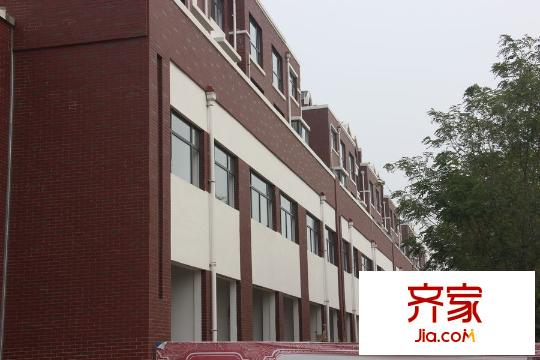 中央郡沿街商鋪進(jìn)度（2015-09-25）
