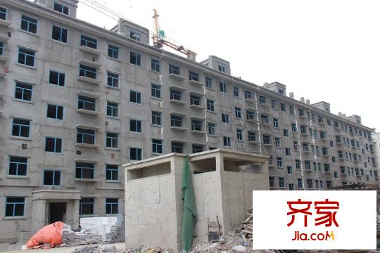 清平花園多層已經(jīng)封頂（2015-9-29）