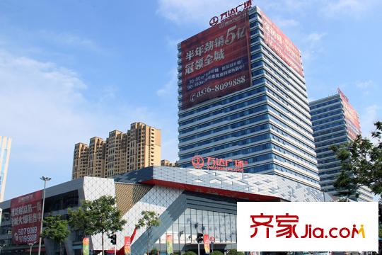 陽光美苑項目向西南約1公里濰坊萬達廣場