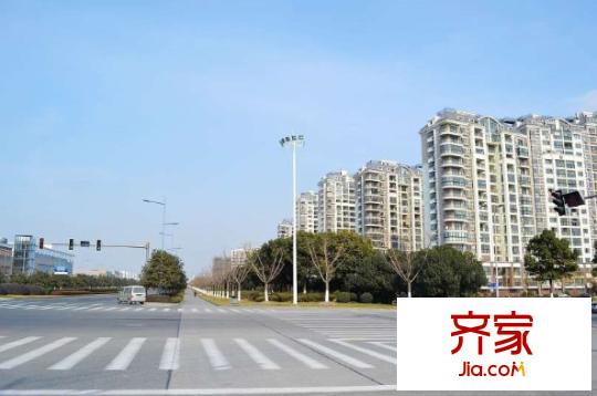 和興東城花苑別墅外景圖和興東城別墅 