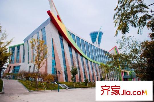 辰隆星河城向西北約200米市府廣場(chǎng)20121225